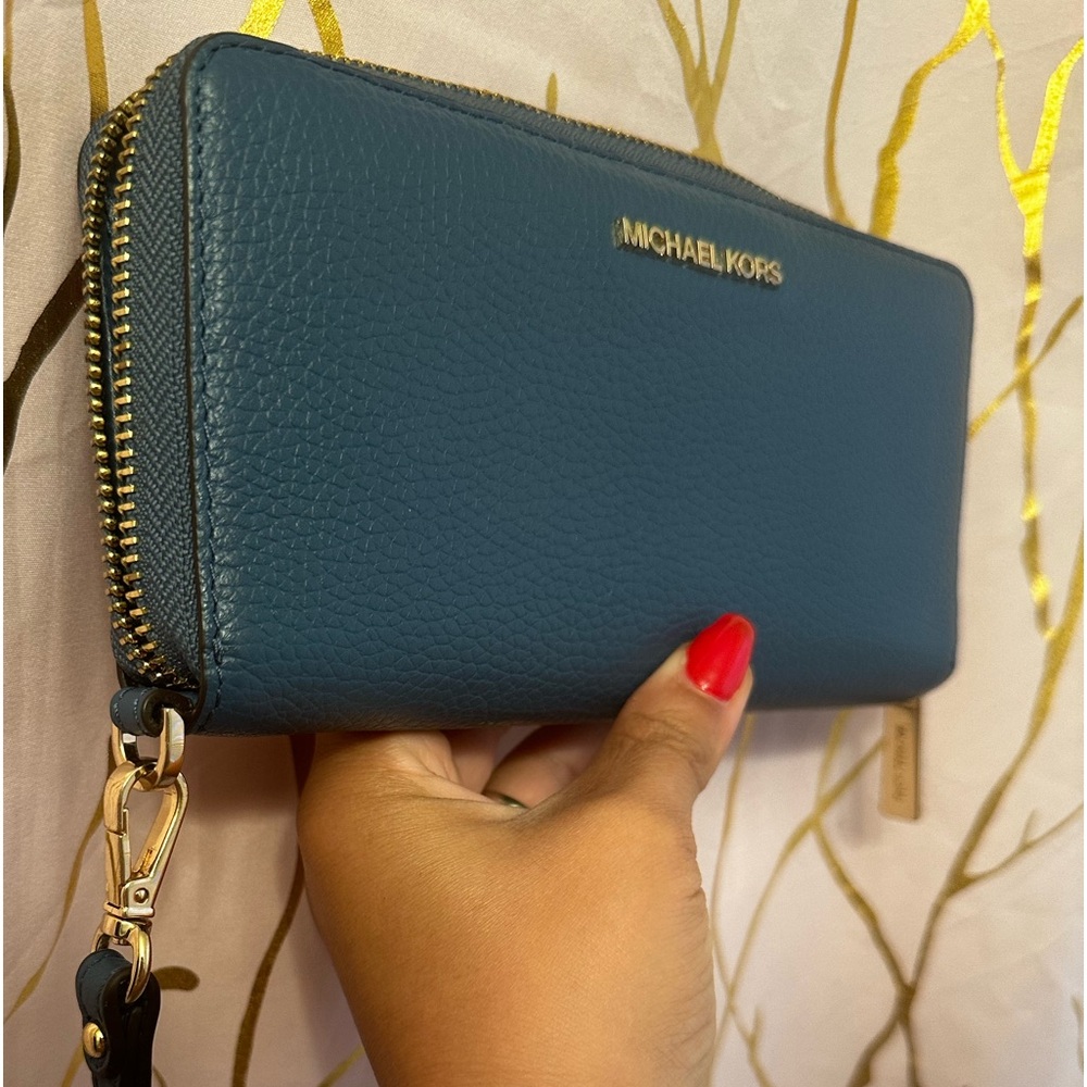 Michael Kors continental wallet